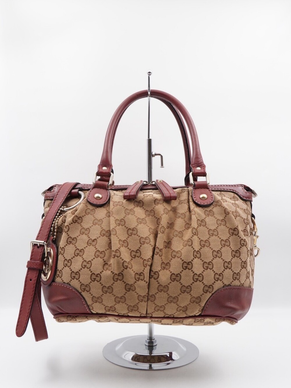 CK63 💕 Gucci GG Monogram Sukey Top Handle Satchel